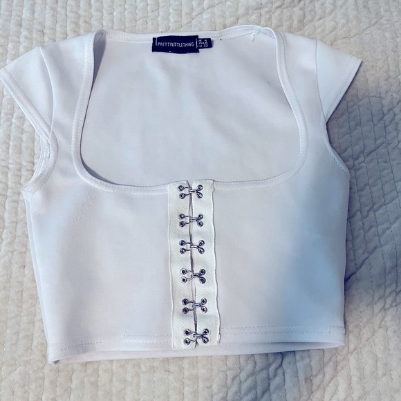 Pretty little things cropped top - Picture 1 of 3